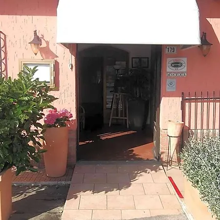 Hotel Da Renato Albinia